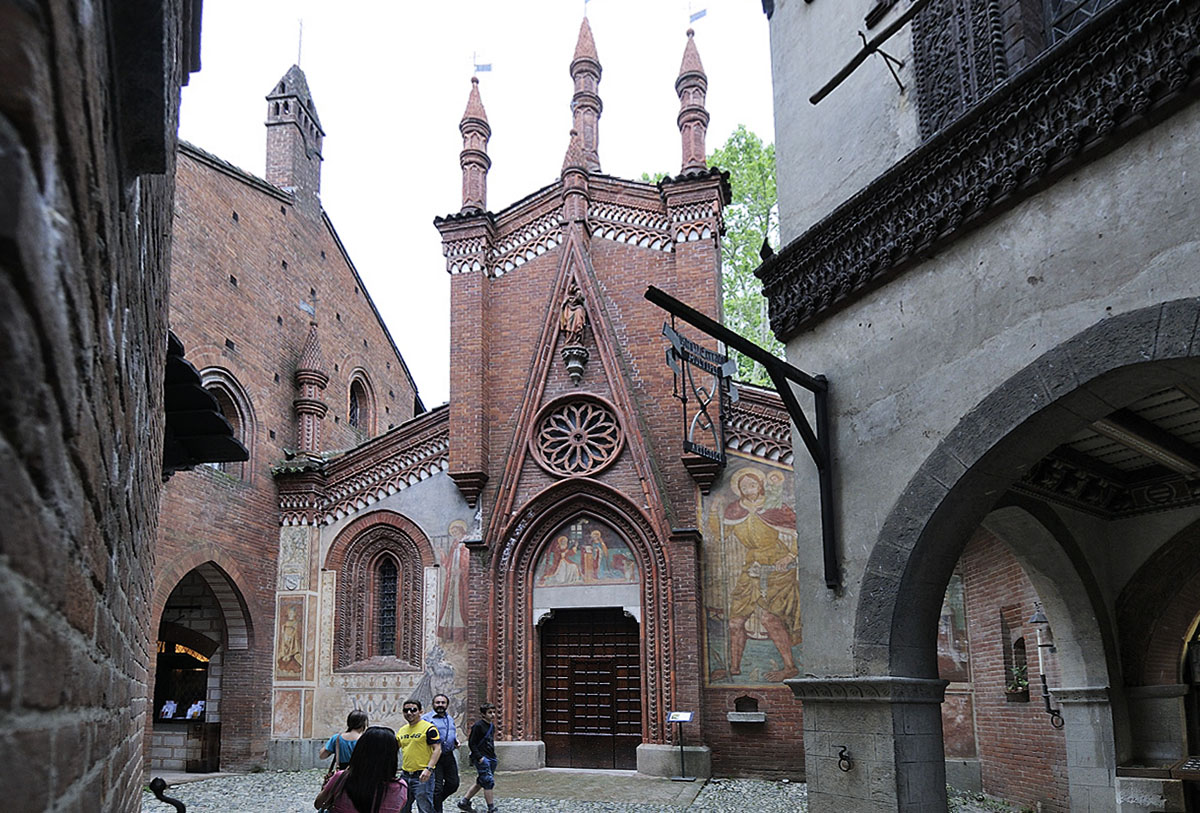 Chiesa del Borgo Medievale del Parco del Valentino